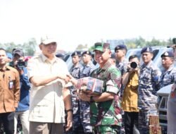 Menhan Serahkan Ransus Maung di Bandung
