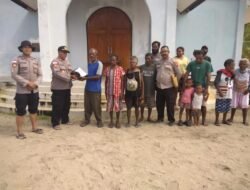 Polsek Sarmi Kota Gelar Bakti Sosial Sambut Hari Bhayangkara Ke-79.Di Pulau Terluar